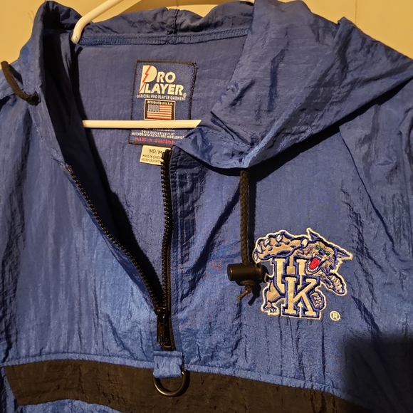 Vintage pro player UK Wildcats windbreaker - Picture 3 of 3